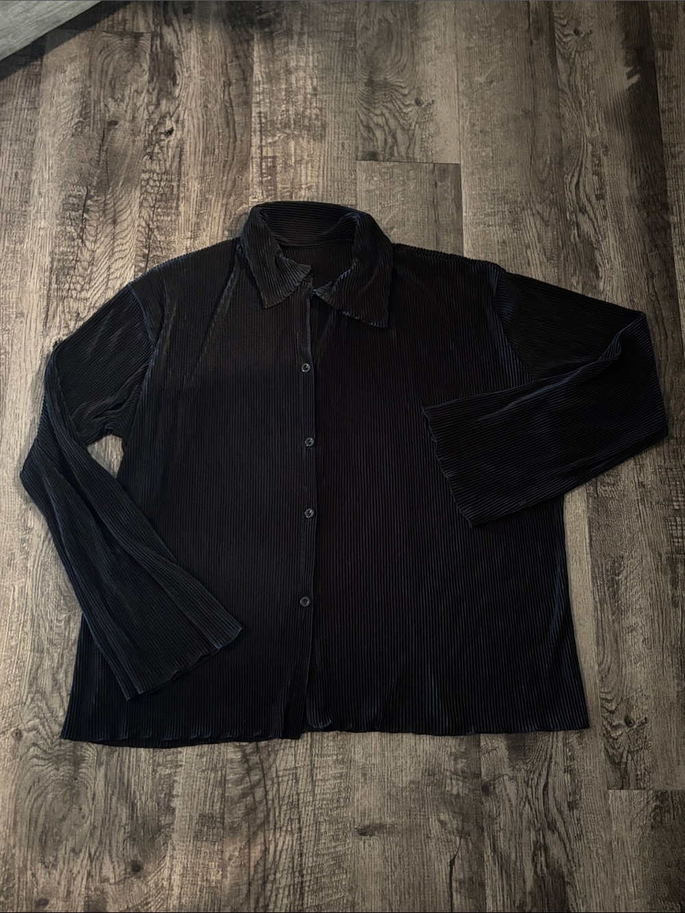 Unbranded Satin Pleated Button-Down Blouse - Black - Size Medium